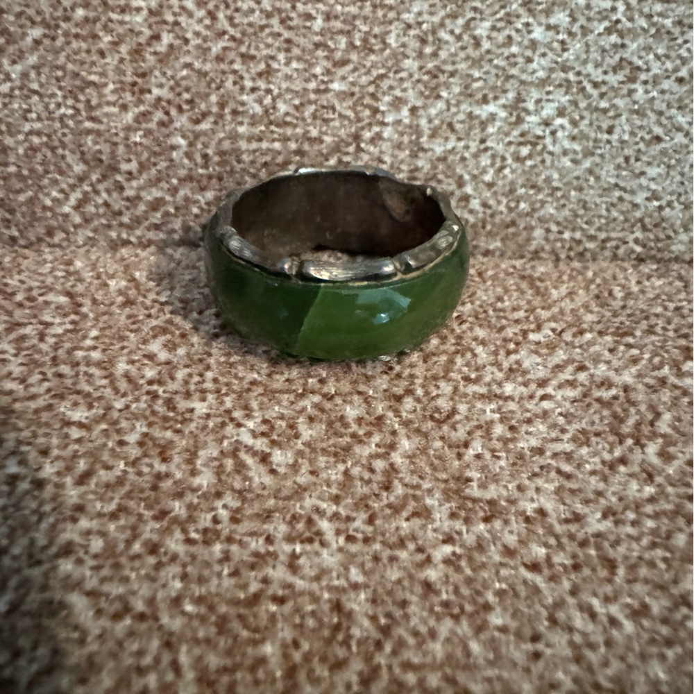 Vintage jade band with bamboo style design.